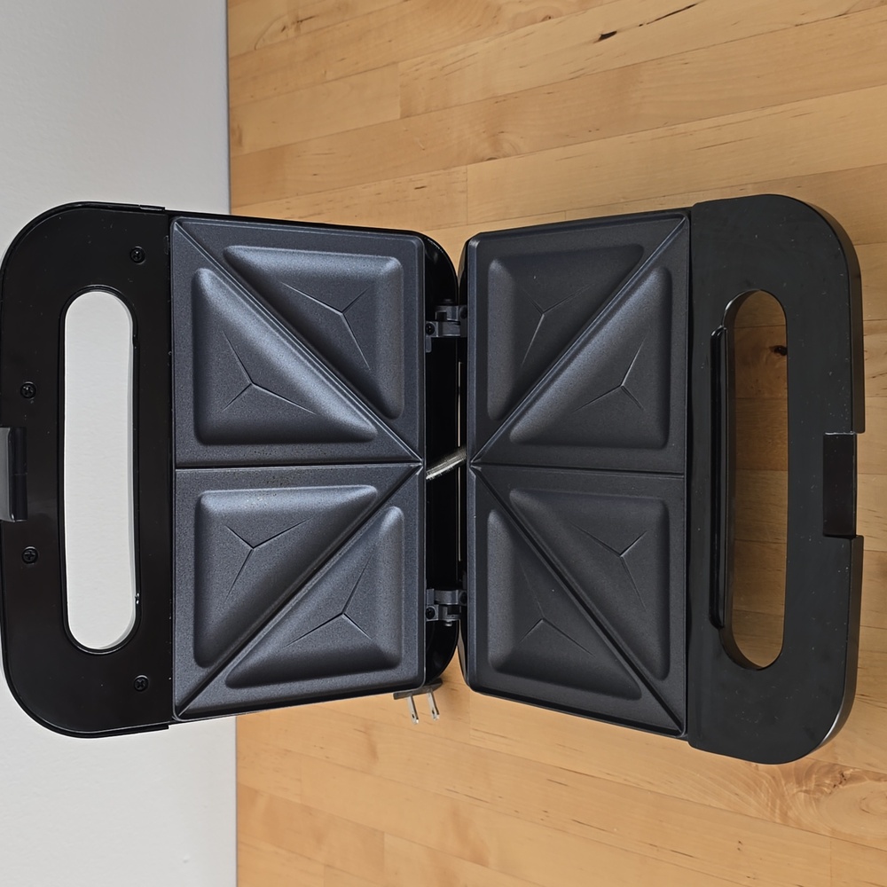 Rae Dunn Portable Sandwich Maker - Non-Stick Plates - Picture 7 of 10